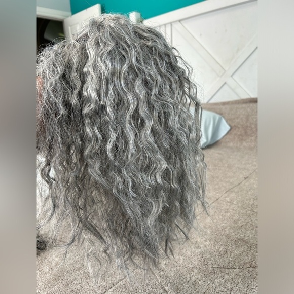 New Skeleton Grey Wig & Beard Set - Picture 9 of 14